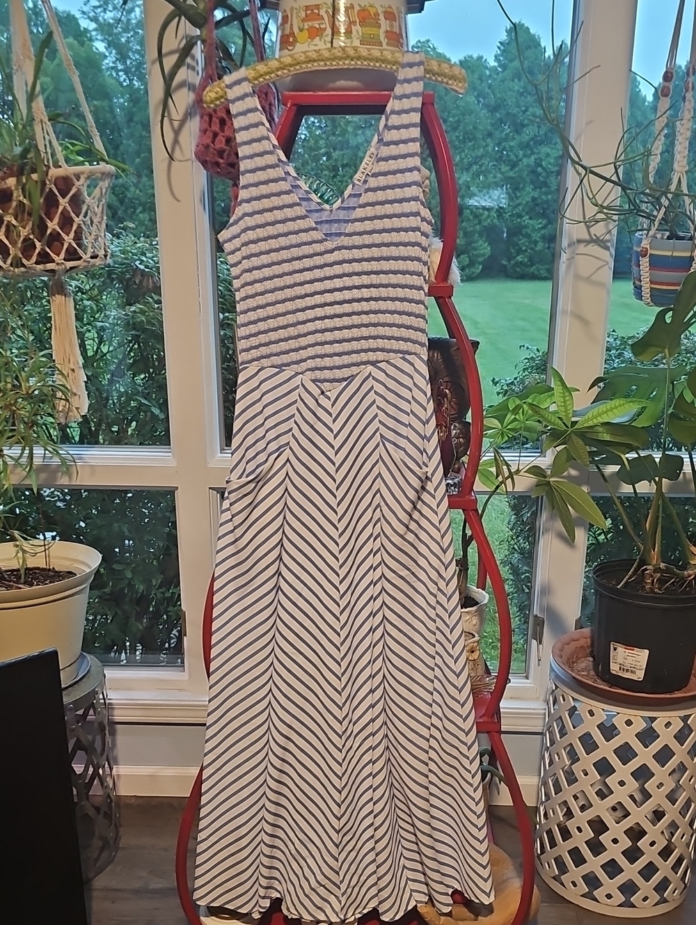 Striped Blue White Maxi Dress  V Blakeley Stretch Pocket Small Medium Chevron